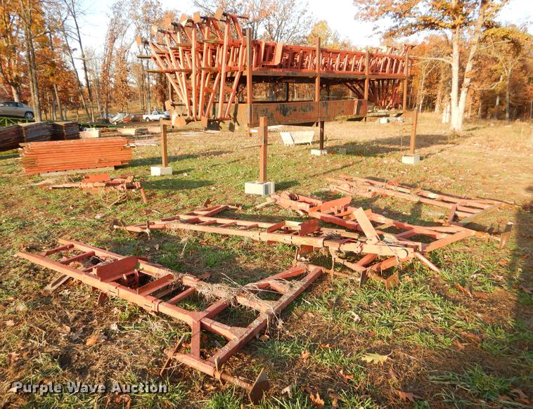 image for item EW9633 Approximately 130 pieces scaffolding