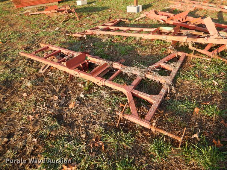 image for item EW9633 Approximately 130 pieces scaffolding