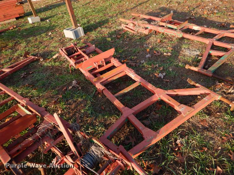 image for item EW9633 Approximately 130 pieces scaffolding