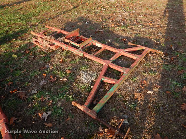 image for item EW9633 Approximately 130 pieces scaffolding