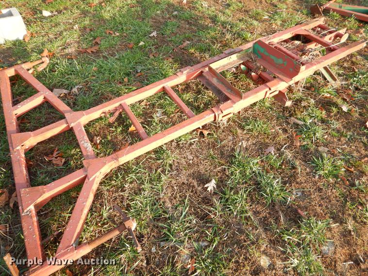 image for item EW9633 Approximately 130 pieces scaffolding