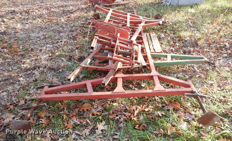 image for item EW9633 Approximately 130 pieces scaffolding