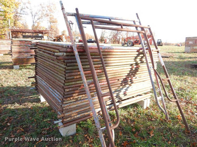 image for item EW9635 Approximately 25 pieces scaffolding