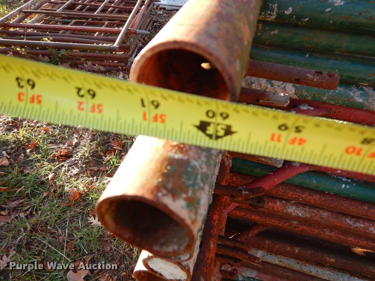 image for item EW9636 Approximately 25 pieces scaffolding