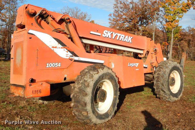 image for item EW9642 SkyTrak 10054 telehander