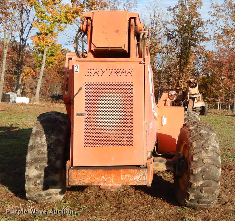 image for item EW9642 SkyTrak 10054 telehander
