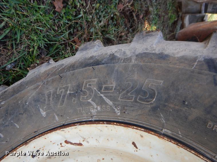 image for item EW9642 SkyTrak 10054 telehander