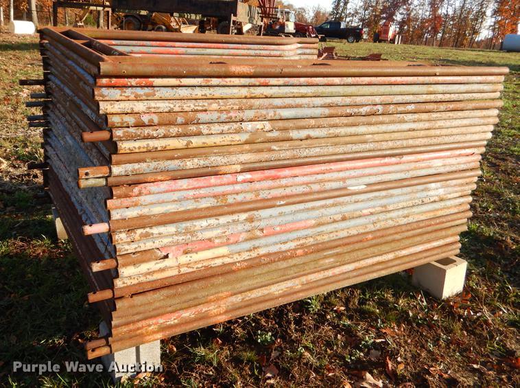 image for item EW9646 Approximately 25 pieces scaffolding