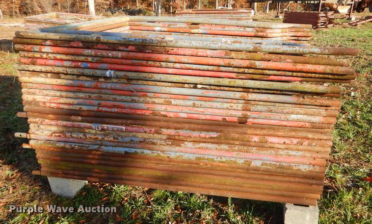 image for item EW9647 Approximately 25 pieces scaffolding