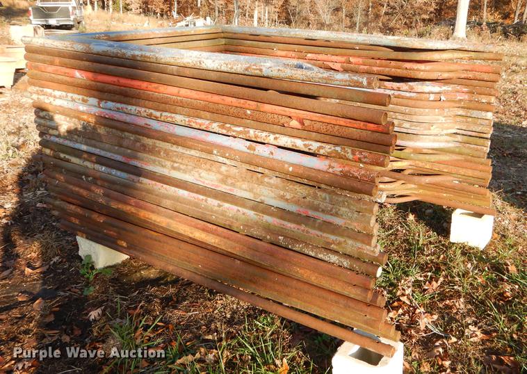 image for item EW9654 Approximately 25 pieces scaffolding