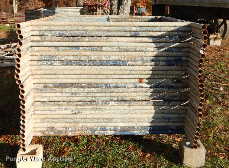 image for item EW9656 Approximately 25 pieces scaffolding