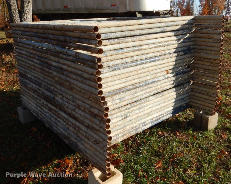 image for item EW9656 Approximately 25 pieces scaffolding