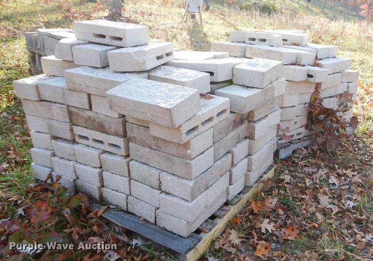 image for item EW9659 Concrete block