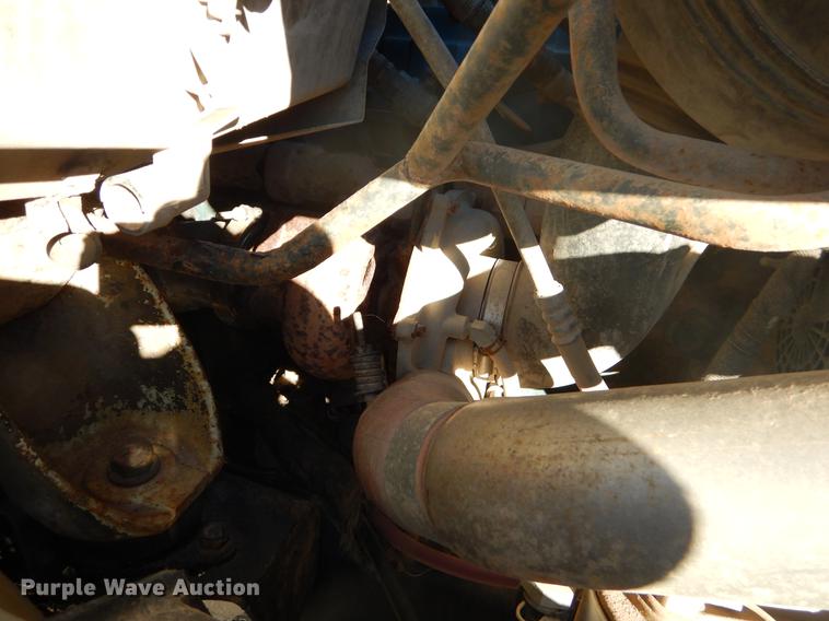 image for item EW9670 2004 International 7400 dump truck