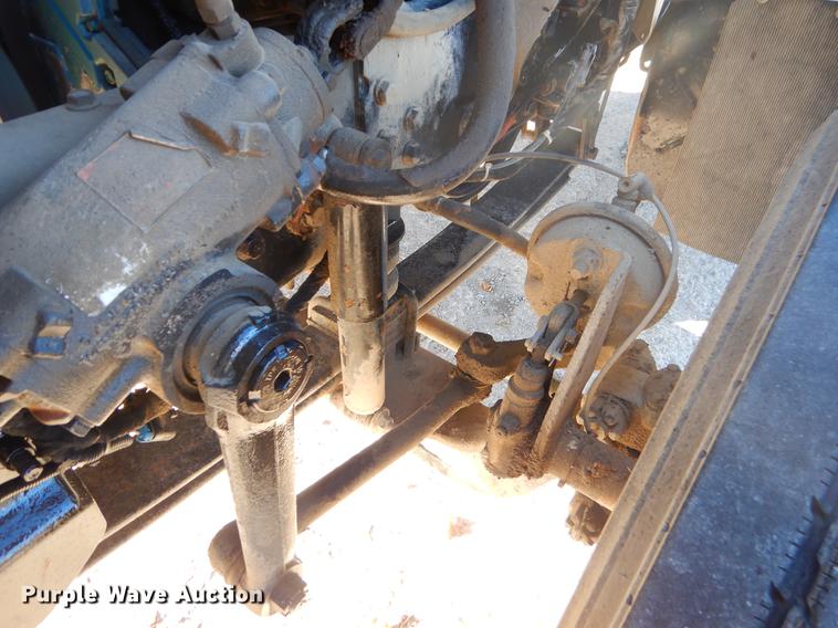 image for item EW9670 2004 International 7400 dump truck