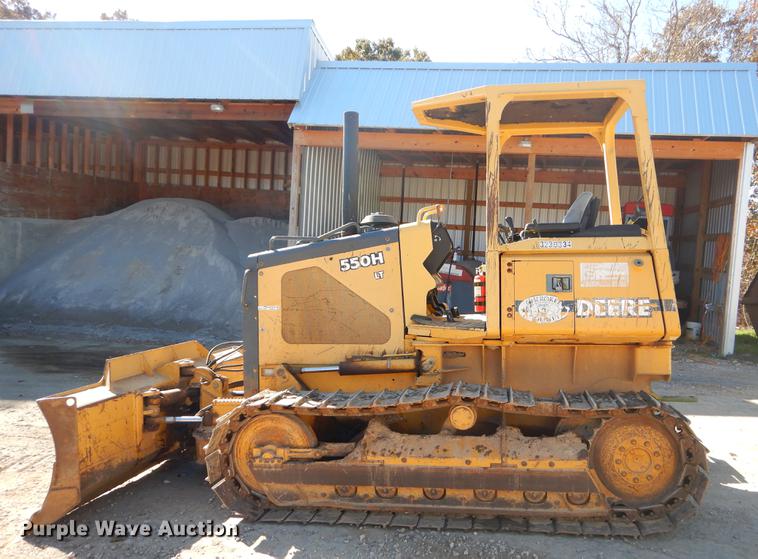 image for item EW9674 2001 John Deere 550H dozer