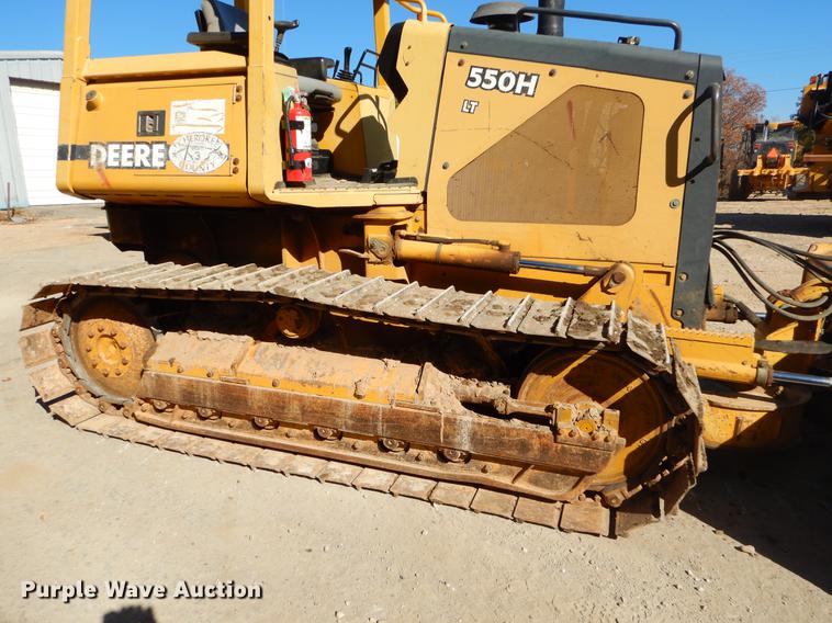 image for item EW9674 2001 John Deere 550H dozer