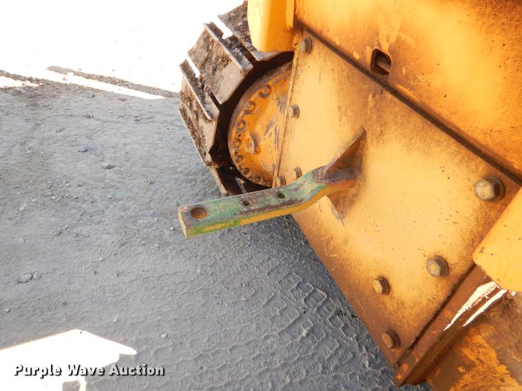 image for item EW9674 2001 John Deere 550H dozer