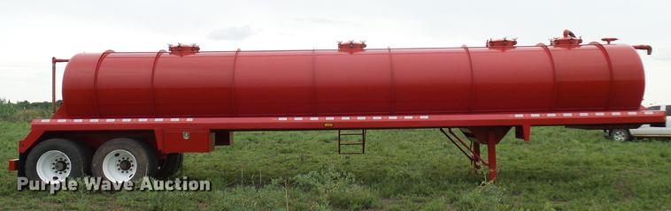 image for item FE9544 2014 Dragon 150BBL vacuum tank trailer