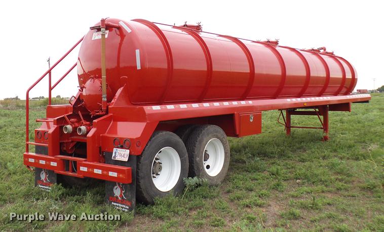 image for item FE9544 2014 Dragon 150BBL vacuum tank trailer