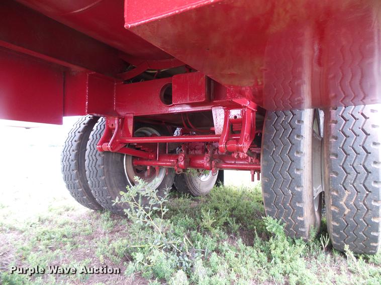 image for item FE9544 2014 Dragon 150BBL vacuum tank trailer