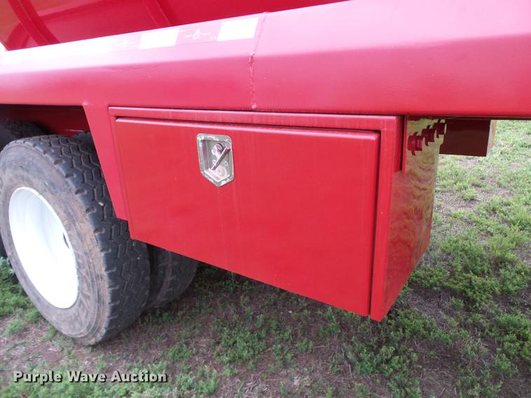 image for item FE9544 2014 Dragon 150BBL vacuum tank trailer