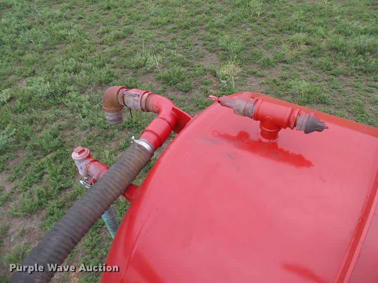 image for item FE9544 2014 Dragon 150BBL vacuum tank trailer