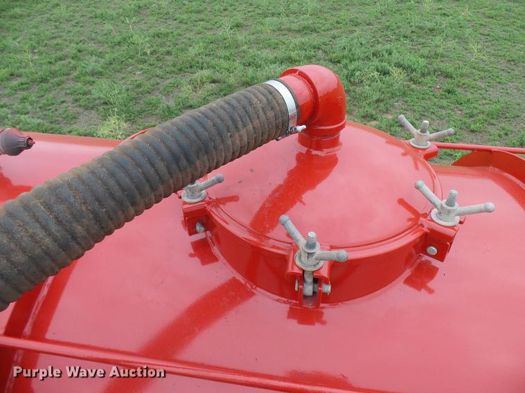 image for item FE9544 2014 Dragon 150BBL vacuum tank trailer