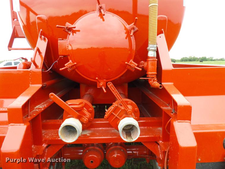 image for item FE9544 2014 Dragon 150BBL vacuum tank trailer