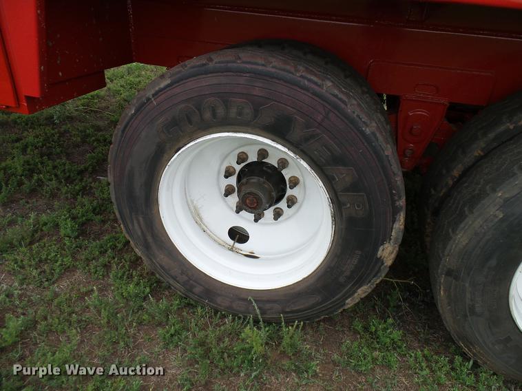 image for item FE9544 2014 Dragon 150BBL vacuum tank trailer