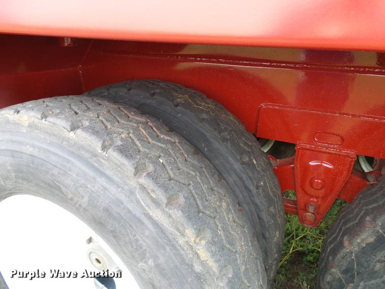 image for item FE9544 2014 Dragon 150BBL vacuum tank trailer