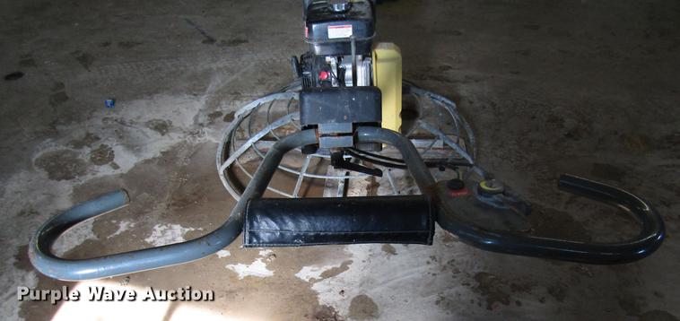 image for item FI9524 2014 Wacker Neuson CT48-8A power trowel