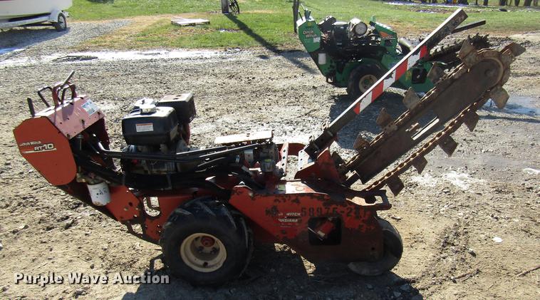image for item FI9525 2011 Ditch Witch RT10 trencher