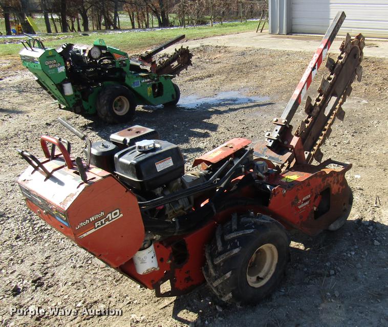 image for item FI9525 2011 Ditch Witch RT10 trencher