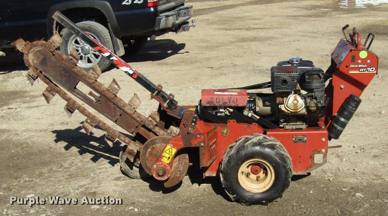 image for item FI9525 2011 Ditch Witch RT10 trencher