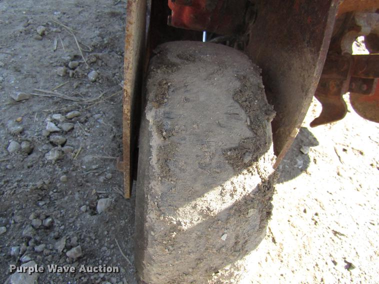image for item FI9525 2011 Ditch Witch RT10 trencher