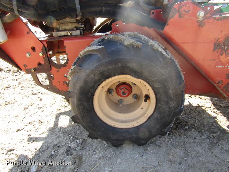 image for item FI9525 2011 Ditch Witch RT10 trencher