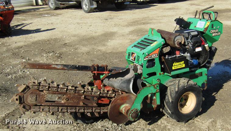 image for item FI9526 2014 Ditch Witch RT20 trencher