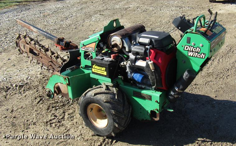 image for item FI9526 2014 Ditch Witch RT20 trencher