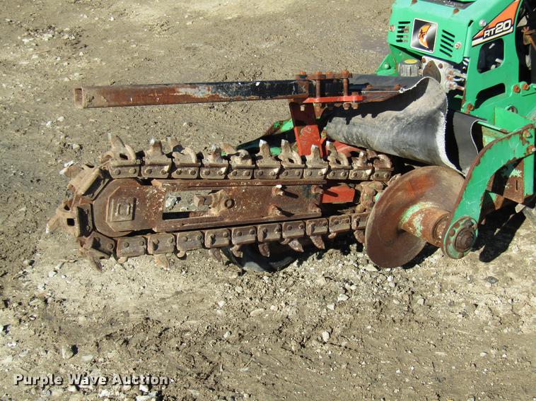 image for item FI9526 2014 Ditch Witch RT20 trencher