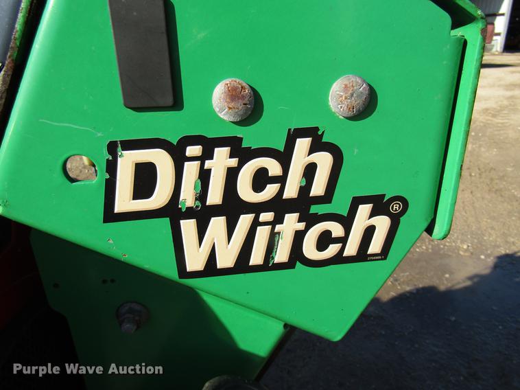 image for item FI9526 2014 Ditch Witch RT20 trencher