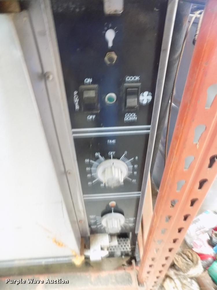 image for item FQ9058 Ceramic oven