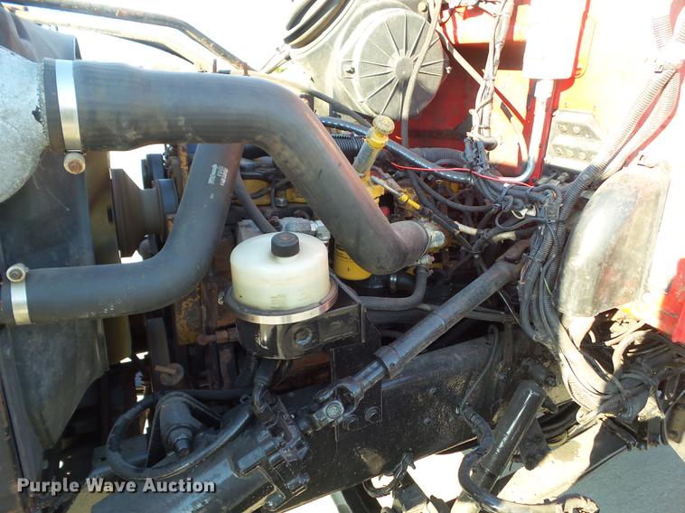 image for item L5727 2007 Peterbilt 335 dump truck