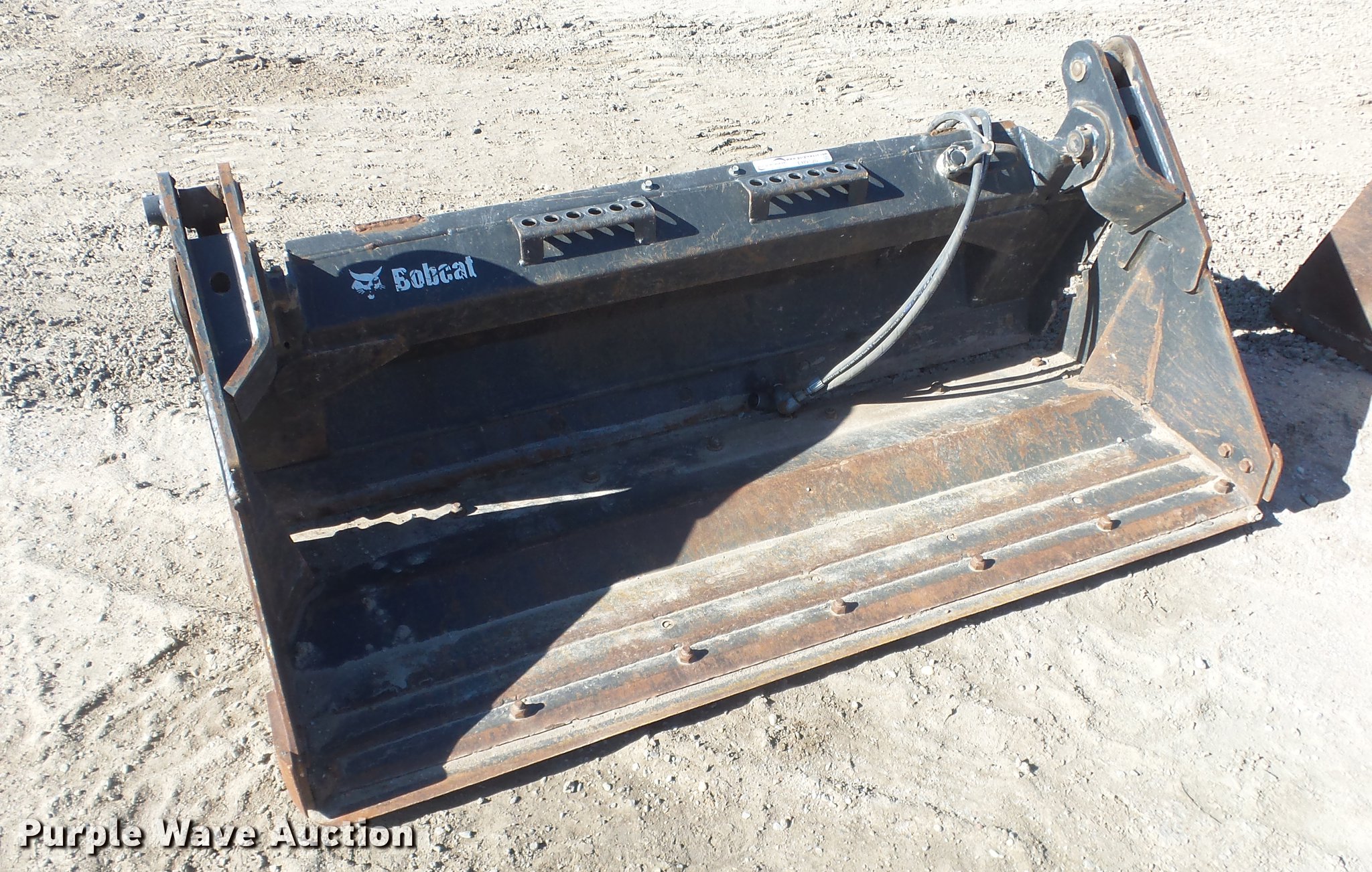 2012 Bobcat ComboBkt68 skid steer combination bucket in Wichita, KS