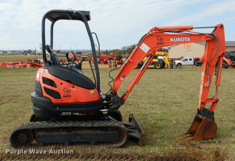 image for item DF2049 2014 Kubota U25 mini excavator