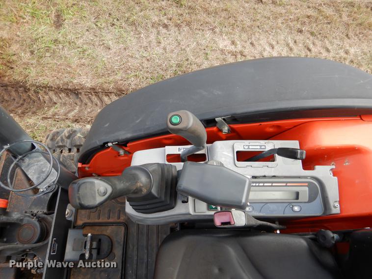 image for item DF2049 2014 Kubota U25 mini excavator