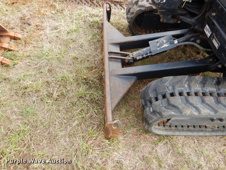 image for item DF2049 2014 Kubota U25 mini excavator