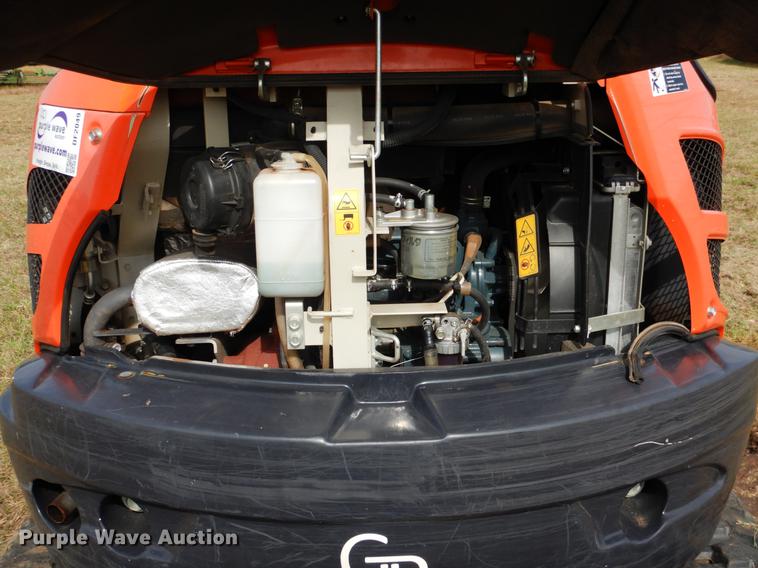 image for item DF2049 2014 Kubota U25 mini excavator