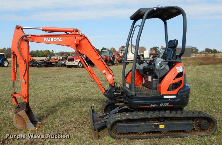 image for item DF2050 2015 Kubota U25S mini excavator
