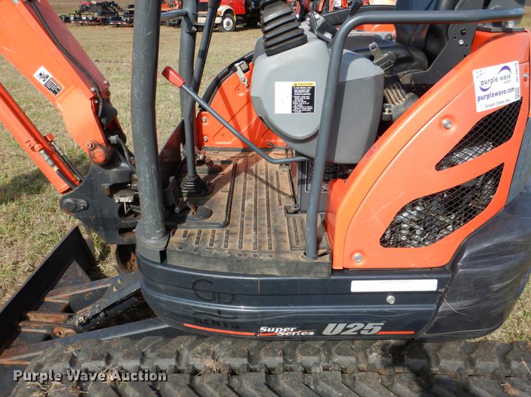 image for item DF2050 2015 Kubota U25S mini excavator